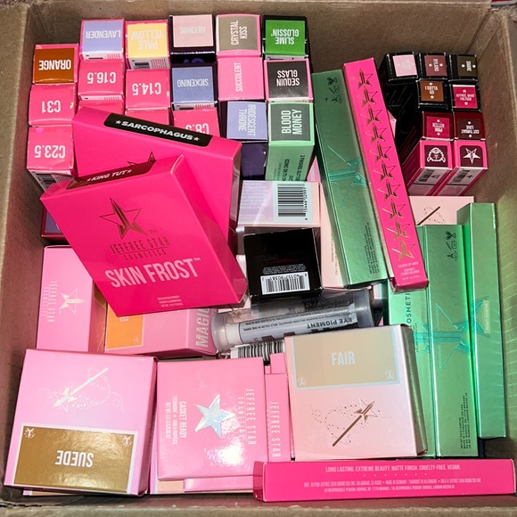 Jeffree Star Other - NWT JEFFREE STAR WHOLESALE BOX
